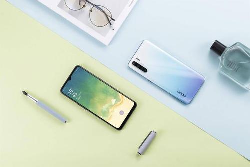 OPPOa91充電時(shí)顯示什么顏色？充電時(shí)怎么不亮燈？