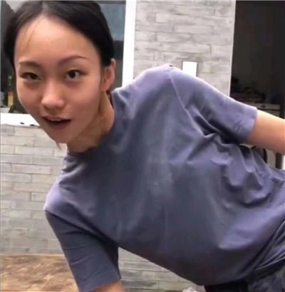 抖音瘋產(chǎn)姐妹貝勒爺表情包壁紙圖片無水印合集免費(fèi)下載截圖3