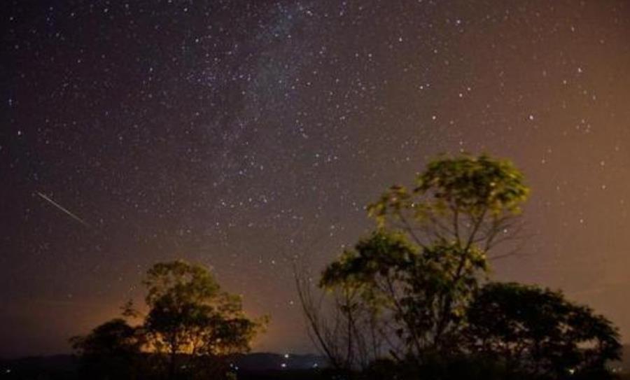 獅子座流星雨2020游戲版截圖1