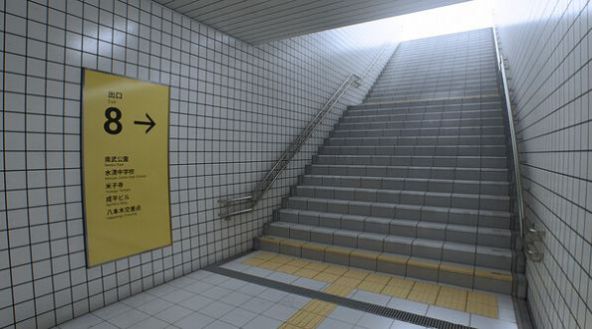 八號(hào)出口游戲安卓版截圖2