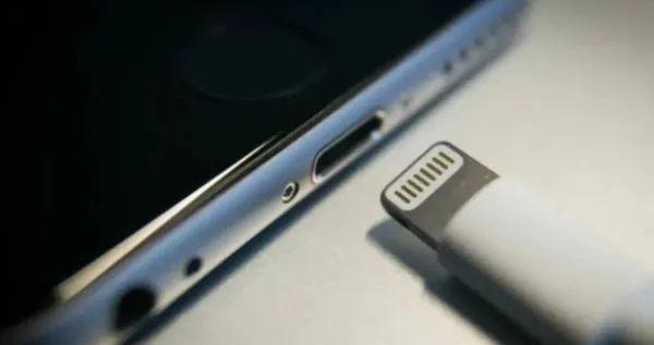 iPhone15Pro改用USBC端口是怎么回事 蘋果15P充電接口改用USB-C端口